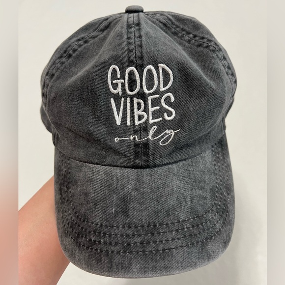 Good Vibes Only Baseball Cap Hat in Black‎ - Picture 1 of 4